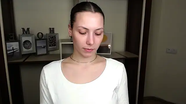 VanessaMay  online show from March 2026 04:35:01 PM