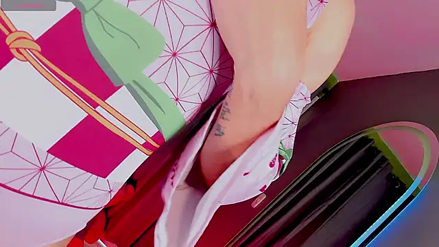 gatitavenecis online show from December 2024 04:40:02 PM