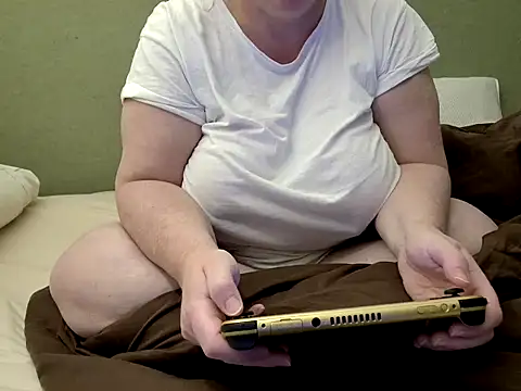 MarthaBriest online show from October 2025 09:57:01 PM