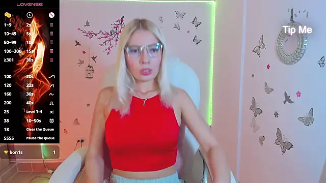 Snapshot of melody_starr chatting on November 2025 09:48:01 PM melody starr online show from November 2025 09:48:01 PM