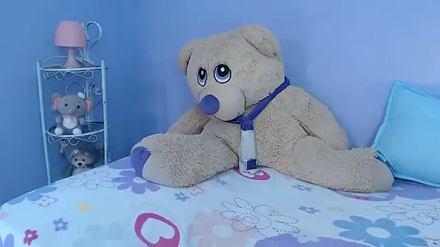 madisson smalltits online show from February 2025 07:14:01 PM