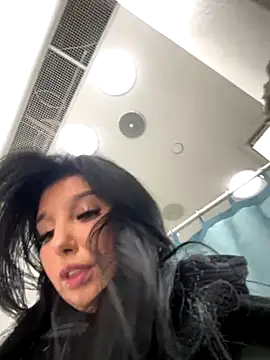 Tisha Busty online show from December 2024 05:48:02 PM