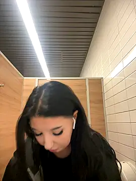 Tisha Busty online show from November 2025 10:37:01 AM