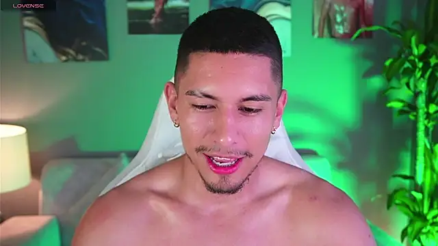 Aaronfox x online show from January 2025 09:04:02 PM