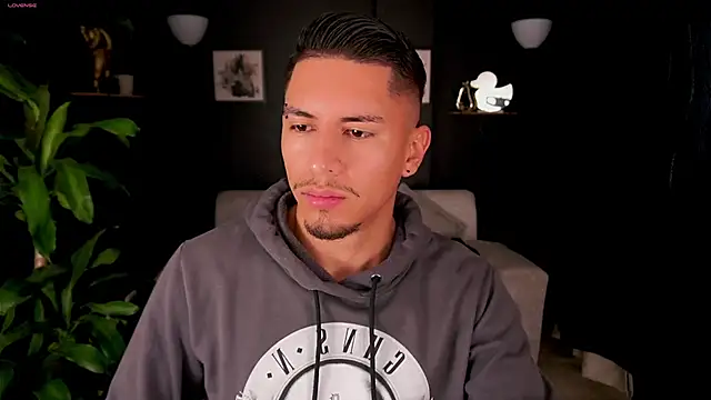 Aaronfox x online show from September 2025 12:06:01 PM