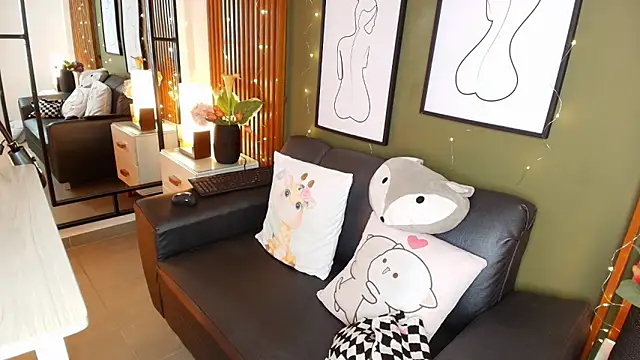 brigiitte rohan online show from September 2025 11:59:02 PM