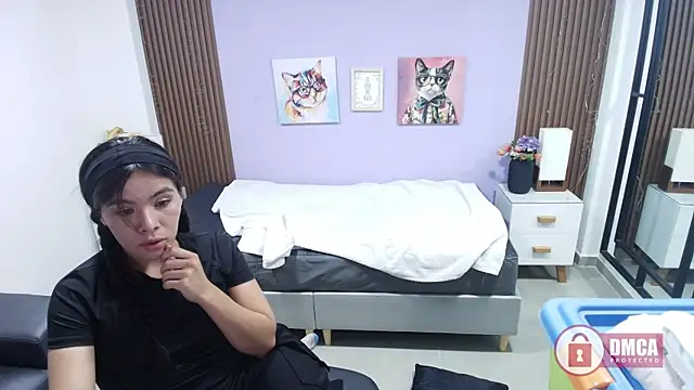 brigiitte rohan online show from November 2025 07:02:02 PM