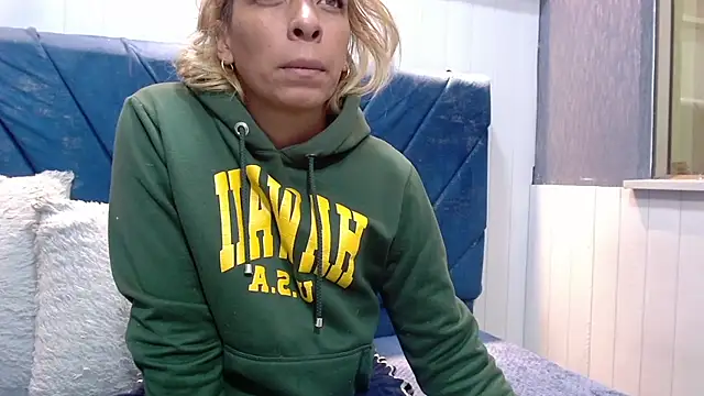 NathaliaSmith3x online show from October 2025 03:17:02 AM