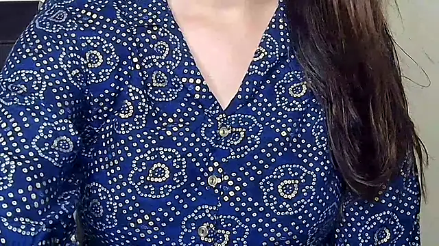 Snapshot of MIss-Naina chatting on October 2025 07:38:02 AM MIss-Naina online show from October 2025 07:38:02 AM