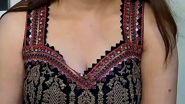 Snapshot of MIss-Naina chatting on October 2025 08:47:01 AM MIss-Naina online show from October 2025 08:47:01 AM