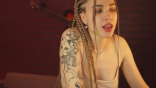 EllieCutes online show from February 2025 02:50:02 PM