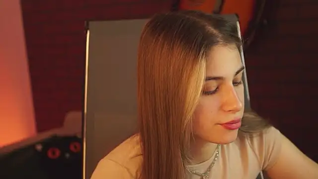 EllieCutes online show from February 2025 08:18:01 AM