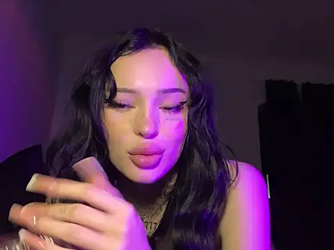 Snapshot of madelinexx chatting on January 2025 12:25:02 AM madelinexx online show from January 2025 12:25:02 AM