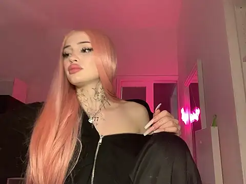 Snapshot of madelinexx chatting on March 2025 08:33:02 AM madelinexx online show from March 2025 08:33:02 AM