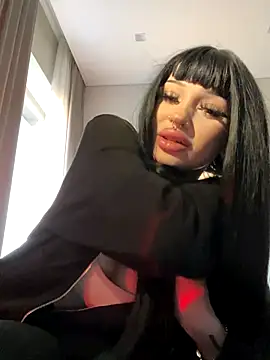 Snapshot of madelinexx chatting on November 2025 01:43:01 PM madelinexx online show from November 2025 01:43:01 PM