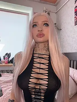 madelinexx online show from June 2026 11:00:02 AM