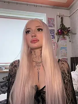 madelinexx online show from June 2026 01:15:02 PM