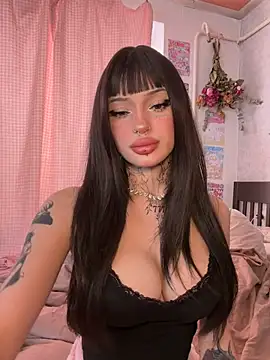 Snapshot of madelinexx chatting on July 2026 08:30:01 AM madelinexx online show from July 2026 08:30:01 AM