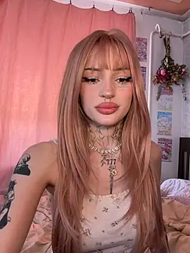Snapshot of madelinexx chatting on July 2026 10:54:02 AM madelinexx online show from July 2026 10:54:02 AM