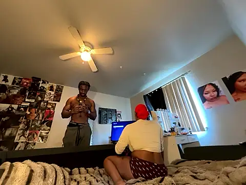 exotic  couple online show from April 2026 09:34:01 PM