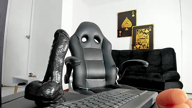 Martinafeet-qos online show from February 2025 10:10:02 PM