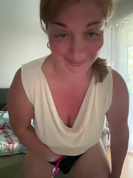 Snapshot of Lombada chatting on May 2026 03:52:01 PM Lombada online show from May 2026 03:52:01 PM