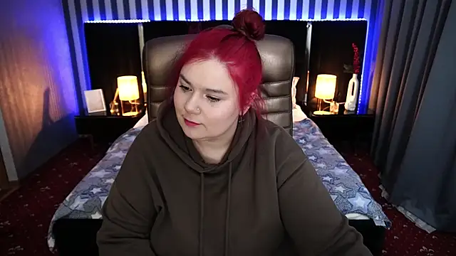 Snapshot of BettyDark chatting on February 2025 08:41:01 PM BettyDark online show from February 2025 08:41:01 PM