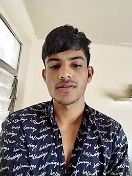 kingkartik7 online show from February 2025 10:46:01 AM