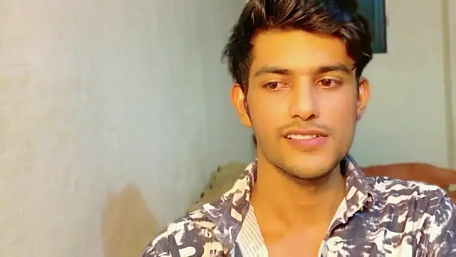 Snapshot of kingkartik7 chatting on June 2026 05:08:01 PM kingkartik7 online show from June 2026 05:08:01 PM