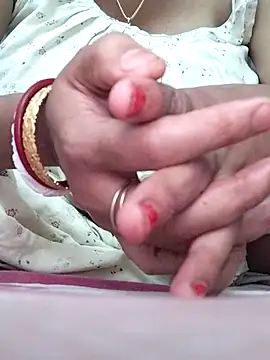 Snapshot of miss-Riy chatting on November 2025 04:28:02 PM miss-Riy online show from November 2025 04:28:02 PM