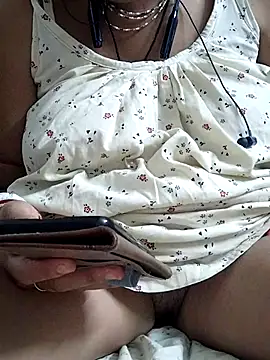 miss-Riy online show from June 2026 05:14:02 PM