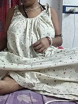 miss-Riy online show from July 2026 04:44:02 PM