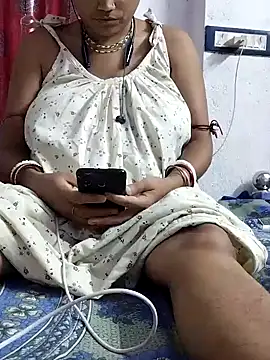 miss-Riy online show from July 2026 05:04:01 PM