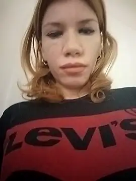 EvaRush online show from December 2025 10:55:01 AM