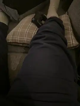 Snapshot of aleksergira chatting on December 2025 07:41:02 PM aleksergira online show from December 2025 07:41:02 PM