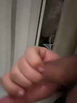 derFickerali online show from December 2024 01:40:02 AM