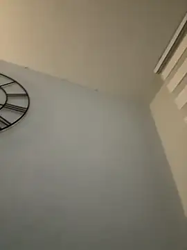 derFickerali online show from January 2025 02:32:01 AM