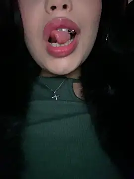 Chloe  Moon online show from December 2024 01:43:02 PM