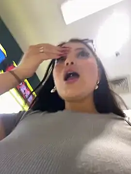 Chloe  Moon online show from March 2025 12:31:02 PM