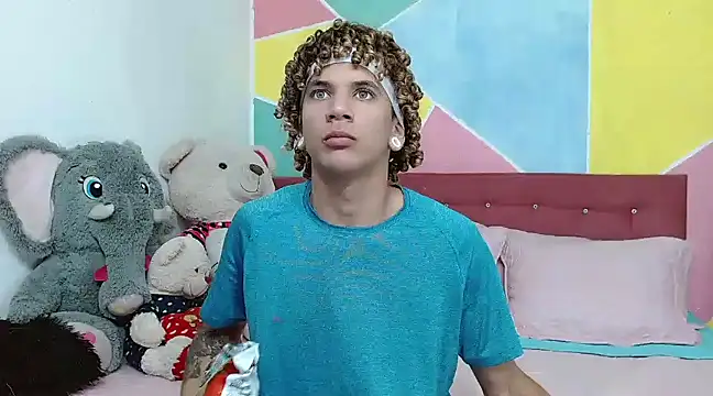 tylor boy online show from January 2025 10:08:02 PM