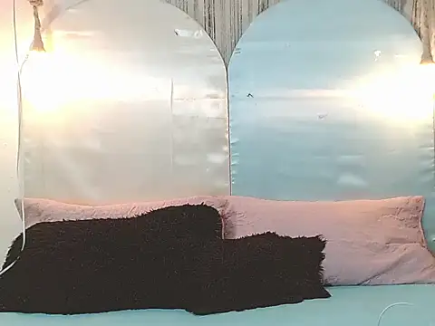 tylor boy online show from December 2025 07:00:01 PM