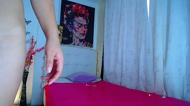 vane 19 online show from February 2025 04:18:01 PM