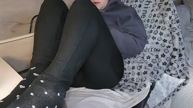 LaRa forU online show from November 2025 11:31:02 AM