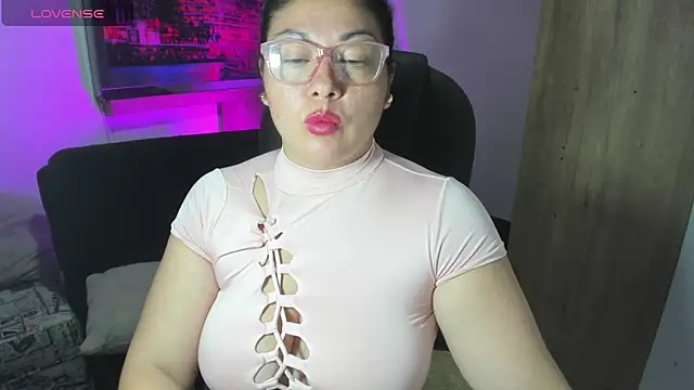 Snapshot of jessicarabbit_1 chatting on May 2026 11:34:04 PM jessicarabbit 1 online show from May 2026 11:34:04 PM