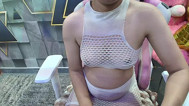 YourKusu online show from November 2025 05:56:02 PM