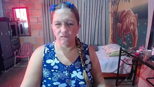 Snapshot of mom_son_dirty chatting on June 2026 01:54:02 PM mom son dirty online show from June 2026 01:54:02 PM