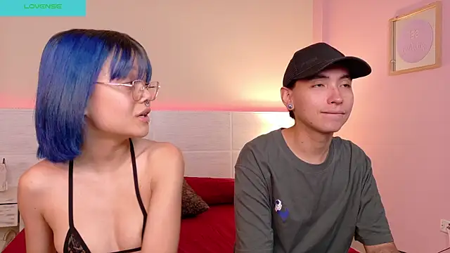 Snapshot of MARCUS_AND_HIKARY chatting on January 2025 07:17:02 PM MARCUS AND HIKARY online show from January 2025 07:17:02 PM