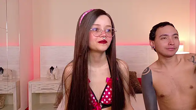 Snapshot of MARCUS_AND_HIKARY chatting on January 2025 07:54:01 PM MARCUS AND HIKARY online show from January 2025 07:54:01 PM