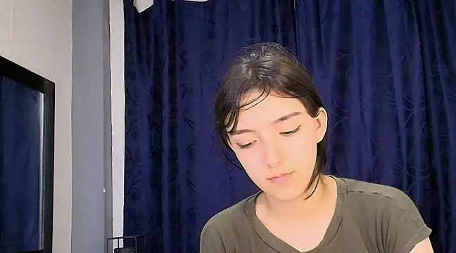 Marcelaa fox online show from December 2024 12:19:01 AM