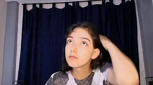 Marcelaa fox online show from December 2024 11:40:01 PM